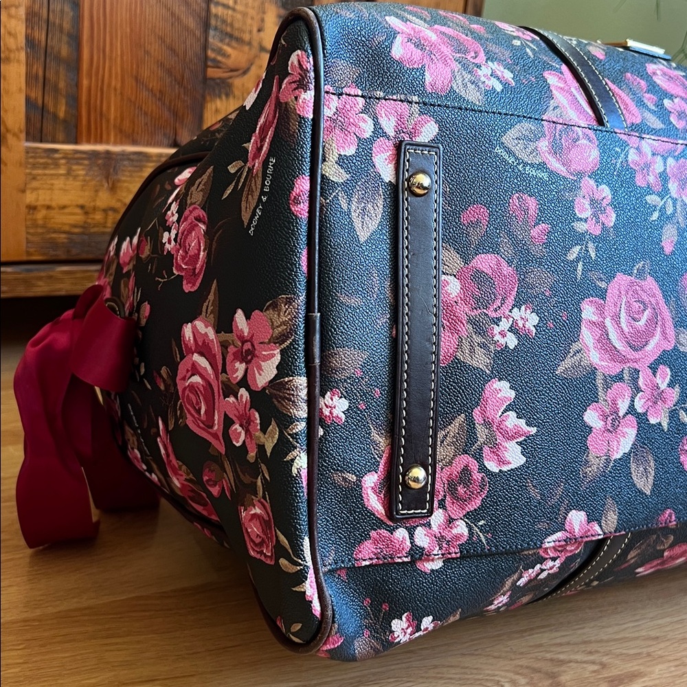 Dooney & Bourke - Black Cabbage Rose Duffle Travel Weekend Bag - Large - Picture 11 of 16